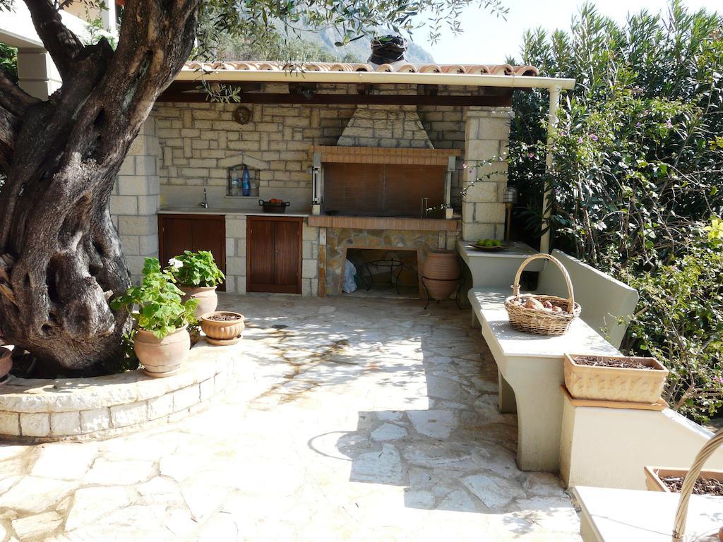 Villa Aliki Barbati Exteriör bild